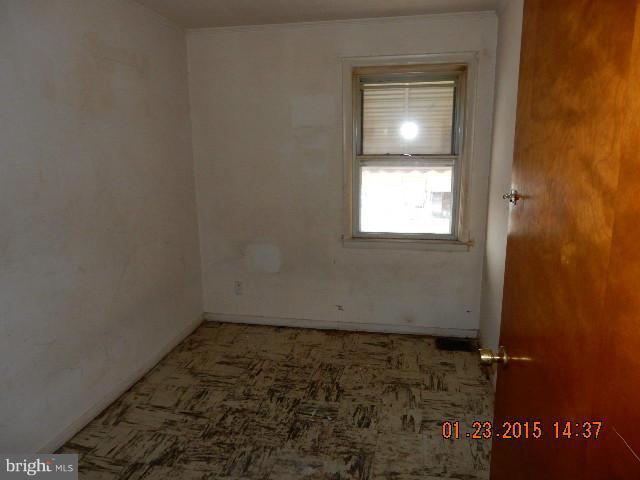 2851 Hollins Ferry Road Baltimore, MD 21230 - Photo 9 of 12 Bedroom