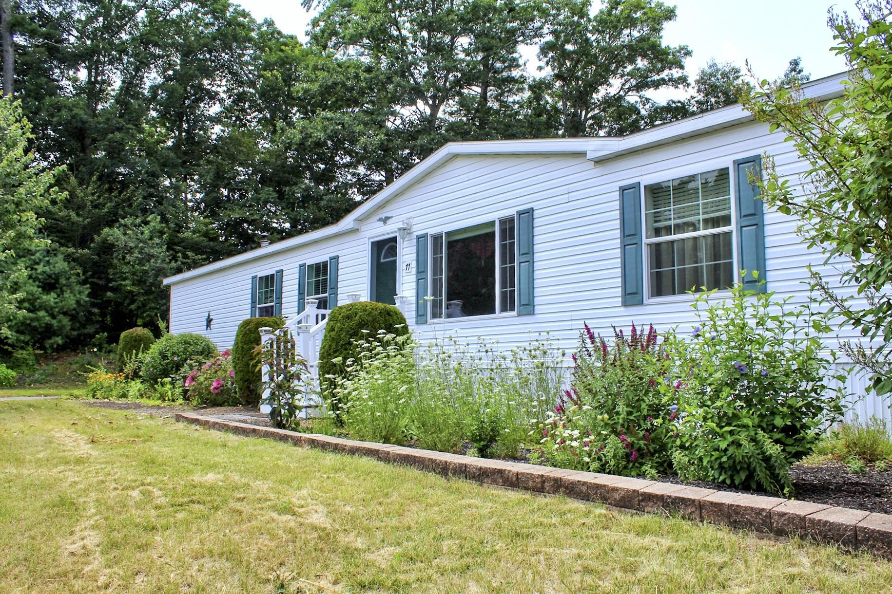 77 Seneca Street Rochester, NH 03867 - Photo 31 of 40