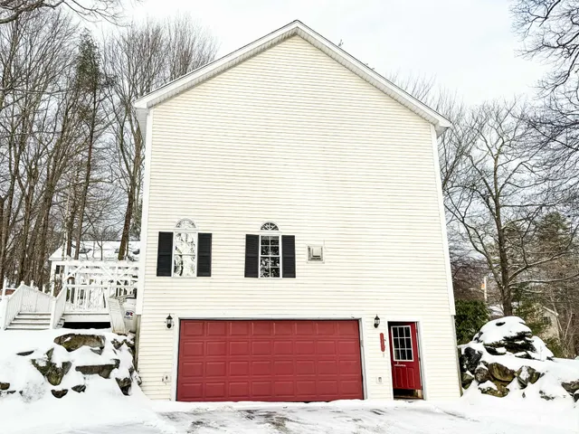 $550,000 | 125 Ridgeview Drive, Veazie, ME 04401