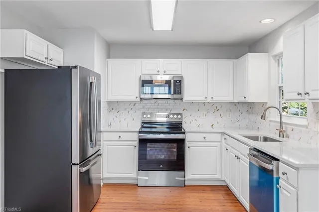 $2,200 | 14 Dunlevy Way, Greensboro, NC 27455