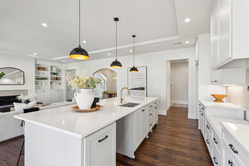 8638 Lockhaven Drive Dallas, TX 75238 - Photo 12 of 25