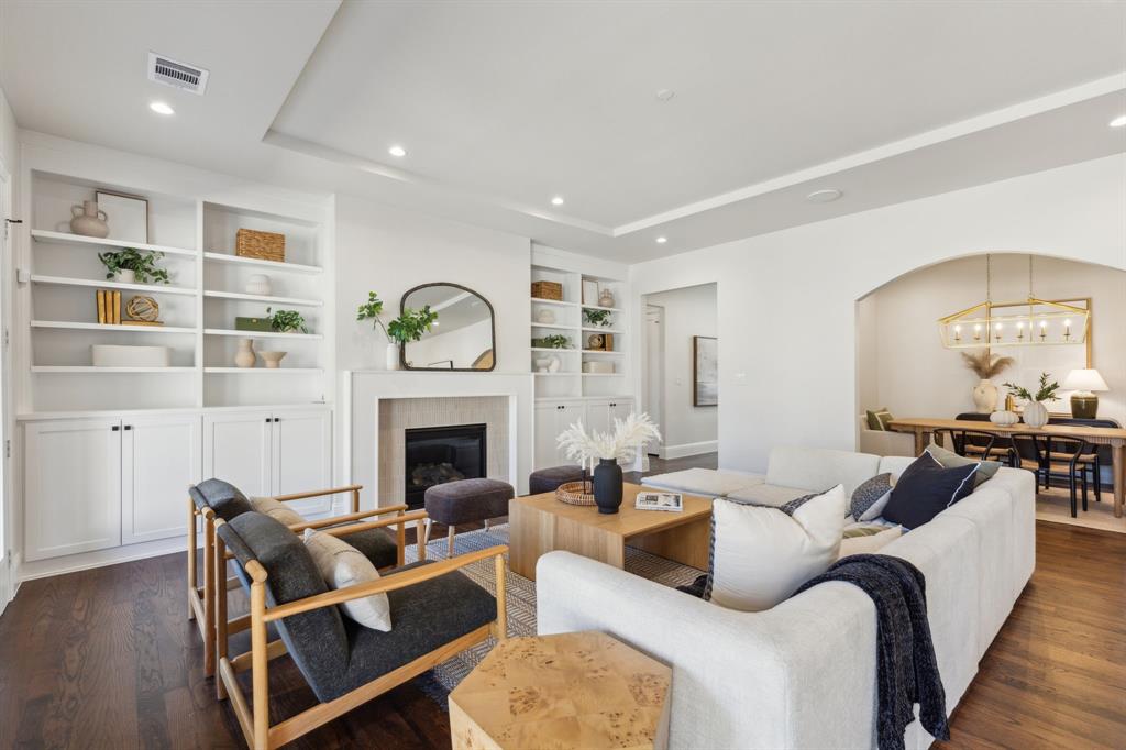 8638 Lockhaven Drive Dallas, TX 75238 - Photo 8 of 25