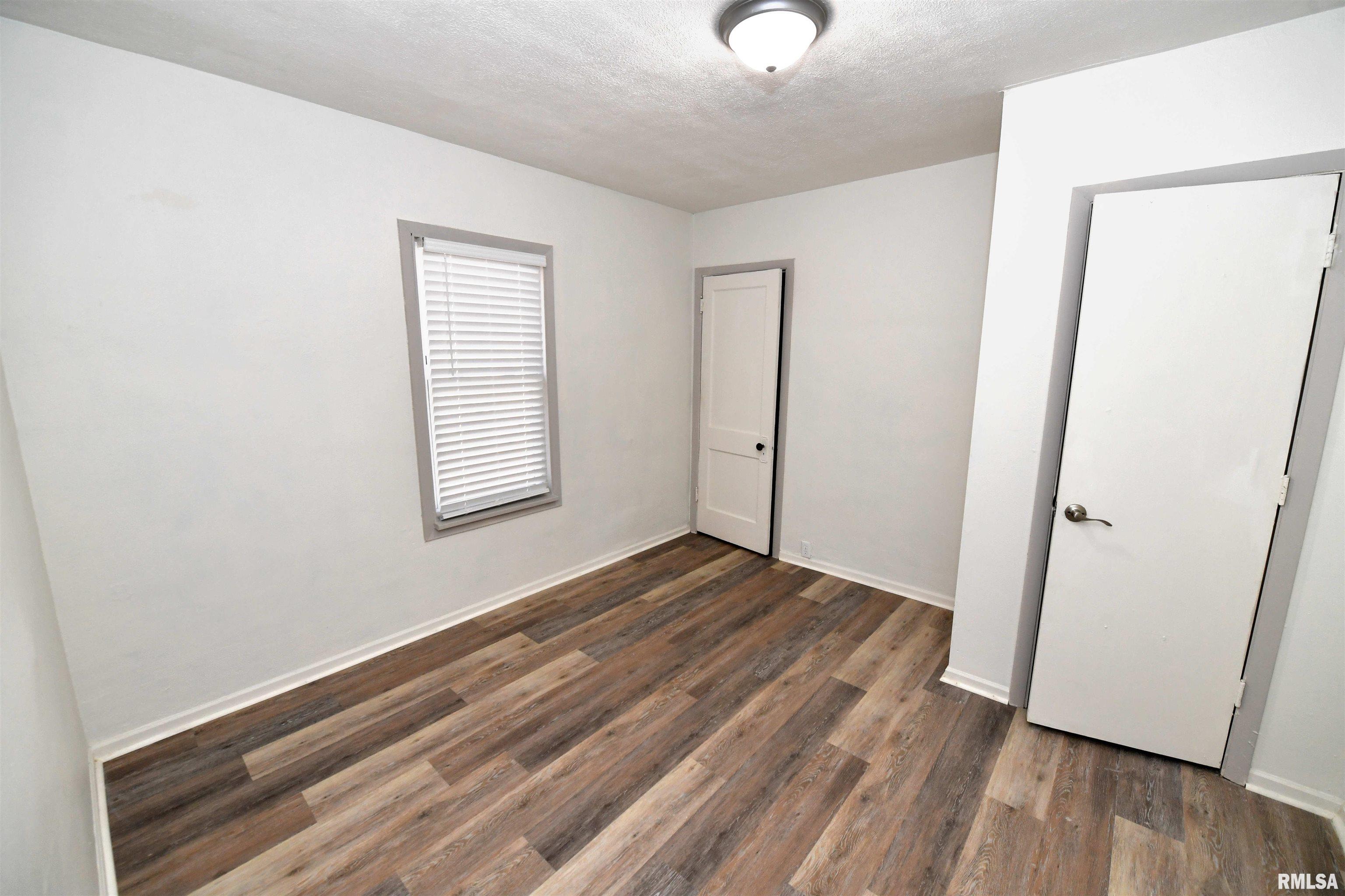 1507 Northeast Perry Avenue Peoria, IL 61603 - Photo 21 of 30