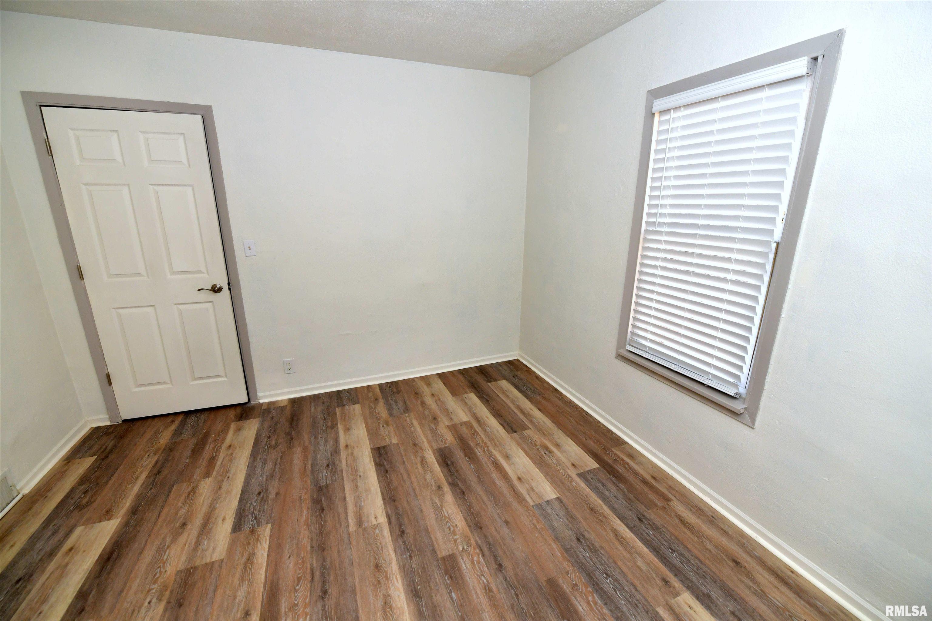 1507 Northeast Perry Avenue Peoria, IL 61603 - Photo 24 of 30
