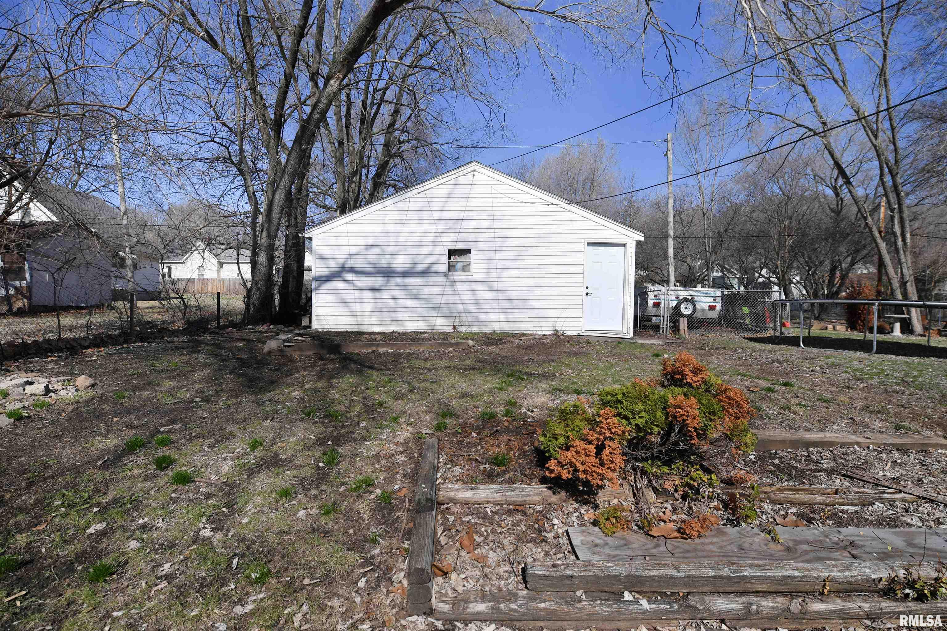 1507 Northeast Perry Avenue Peoria, IL 61603 - Photo 30 of 30