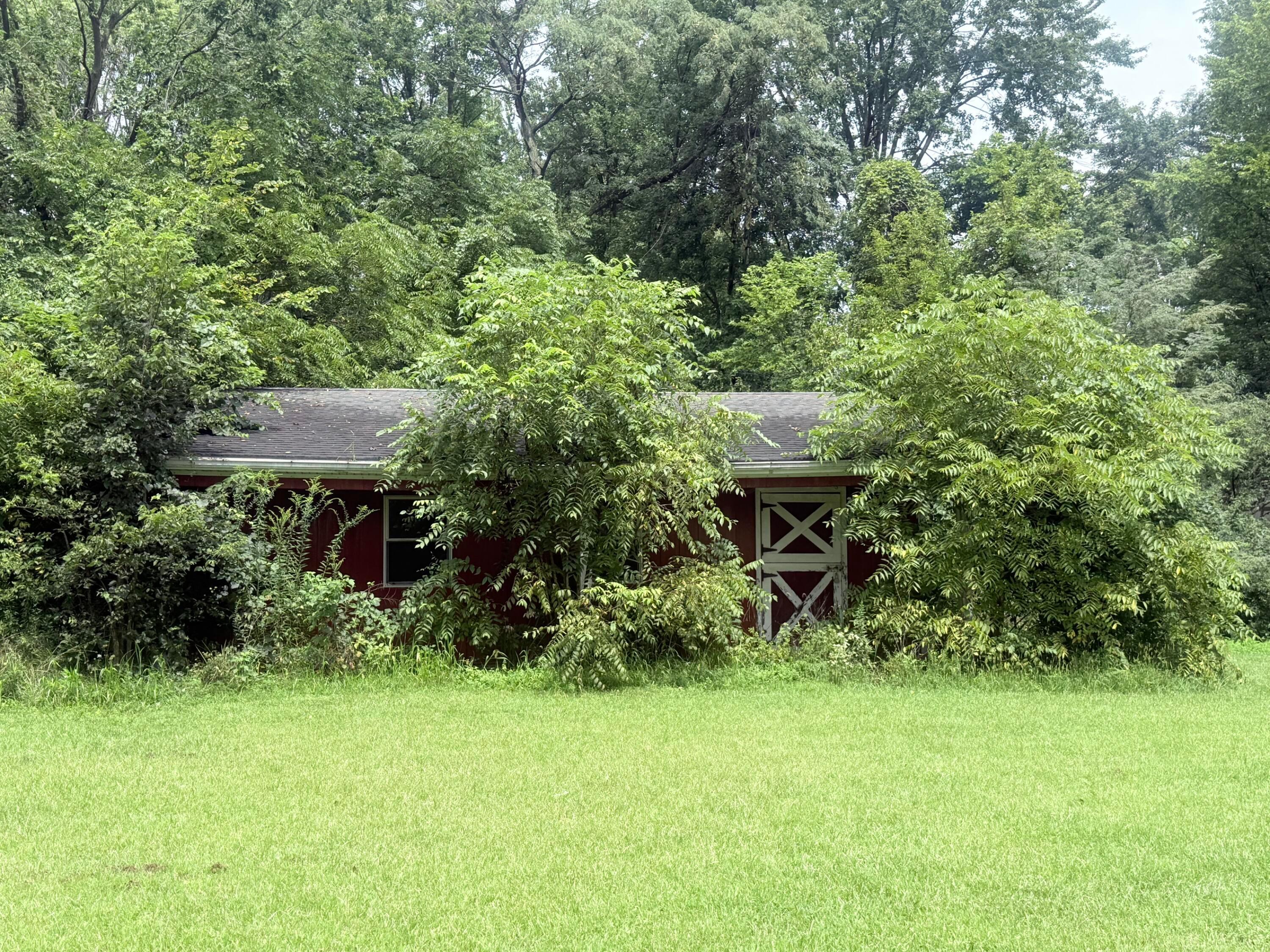100 Bent Tree Road Sunbury, OH 43074 - Photo 4 of 18 Outbuilding Side View