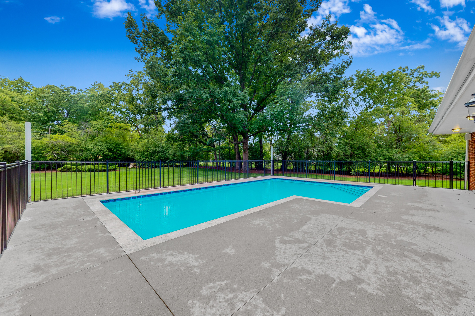 2100 Burr Oak Drive Glenview, IL 60025 - Photo 5 of 38 a view of park with large trees