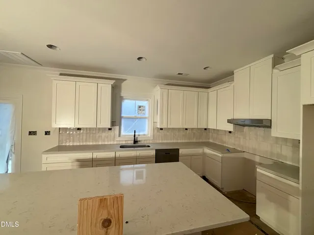 $459,900 | 409 Winding Wood Drive, Clayton, NC 27520