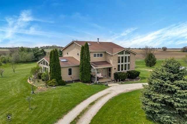 25210 South Schoolhouse Road Manhattan, IL 60442 - Photo 2 of 38 Gallery Image 2