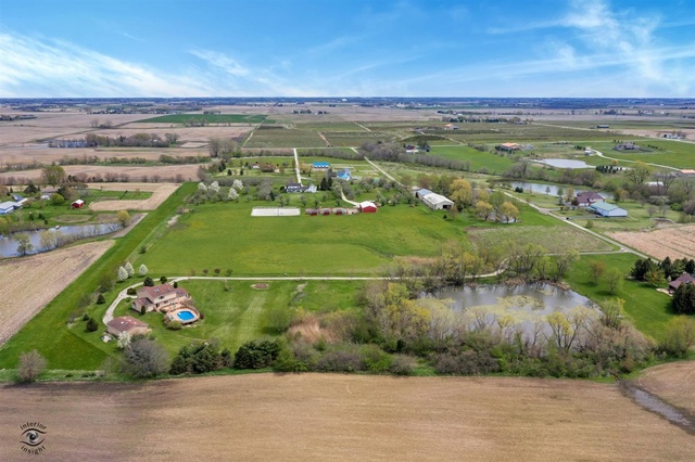 25210 South Schoolhouse Road Manhattan, IL 60442 - Photo 9 of 38 Gallery Image 9