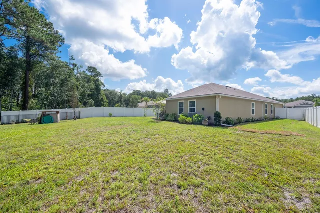 a view of an outdoor space and a yard