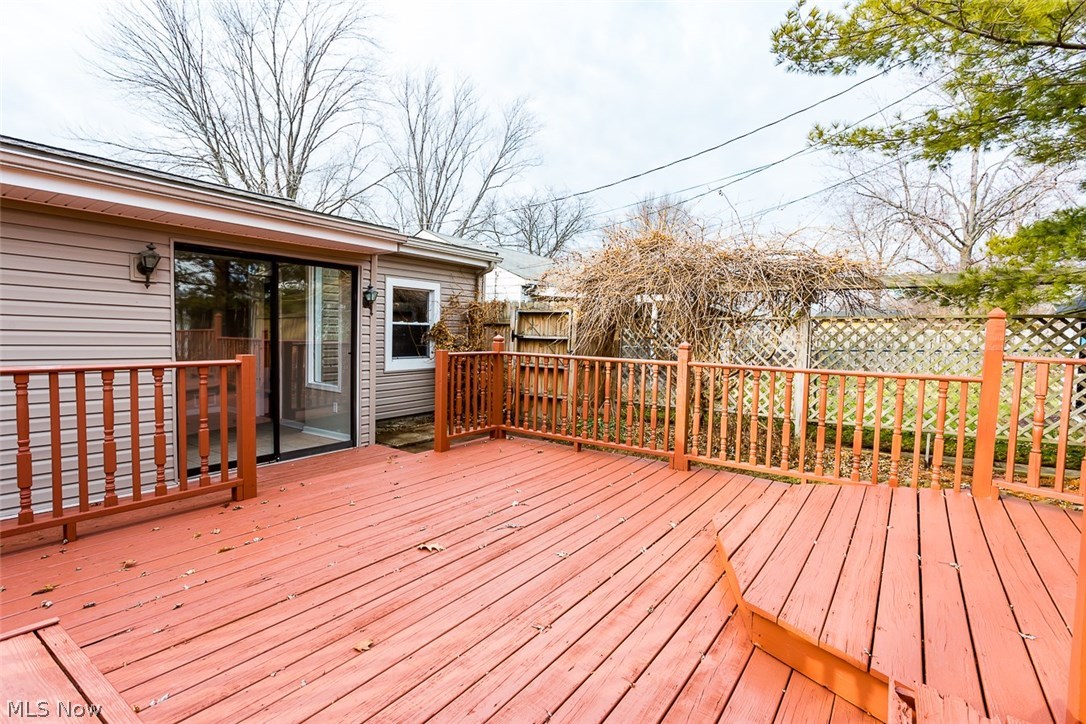 8701 Lynnhaven Road Parma Heights, OH 44130 - Photo 28 of 29