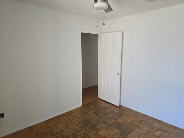 $130,000 | 6106 West Airport Boulevard, Unit 18, Houston, TX 77035