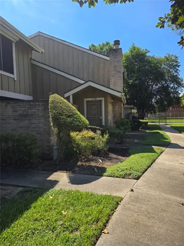 $130,000 | 6106 West Airport Boulevard, Unit 18, Houston, TX 77035