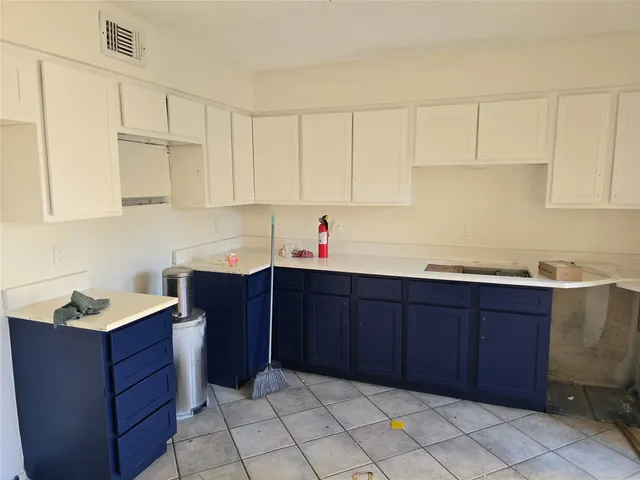 $130,000 | 6106 West Airport Boulevard, Unit 18, Houston, TX 77035