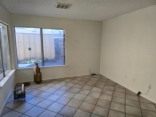 $130,000 | 6106 West Airport Boulevard, Unit 18, Houston, TX 77035