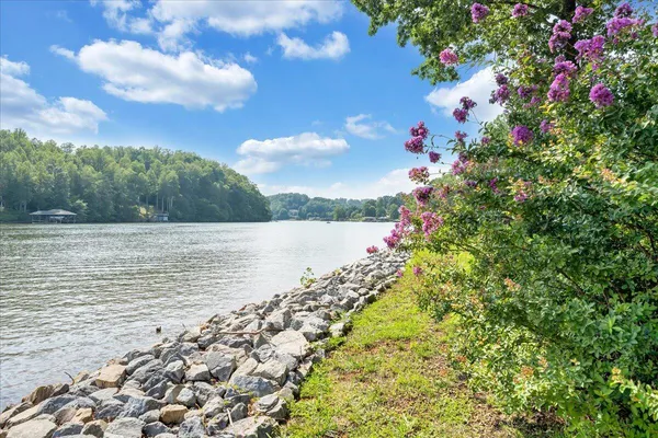 $299,900 | 103 Crestview Road, Wirtz, VA 24184