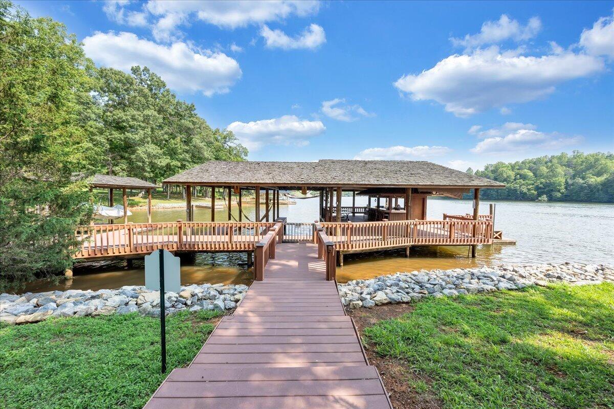 103 Crestview Road Wirtz, VA 24184 - Photo 27 of 32 61-24-MIB07685