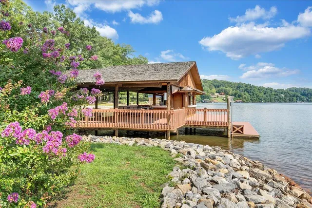 $299,900 | 103 Crestview Road, Wirtz, VA 24184