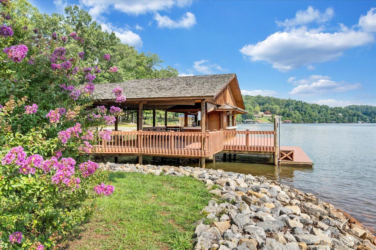 103 Crestview Road Wirtz, VA 24184 - Photo 28 of 32 57-34-MIB07718