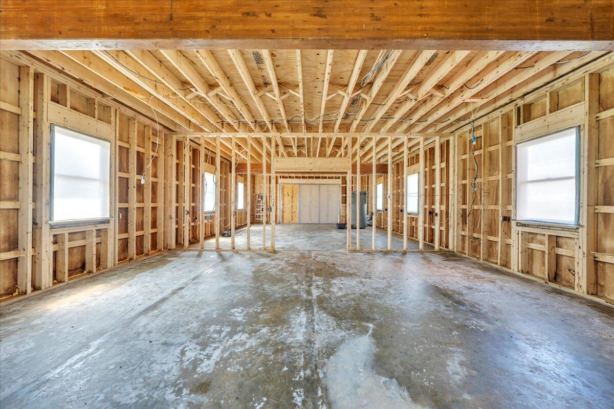 103 Crestview Road Wirtz, VA 24184 - Photo 5 of 32 29-MIB07422