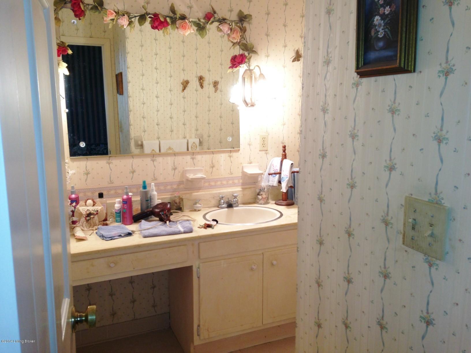 1044 Sulphur Road New Castle, KY 40050 - Photo 18 of 39 HALF BATH FIRST FLOOR IN HALL