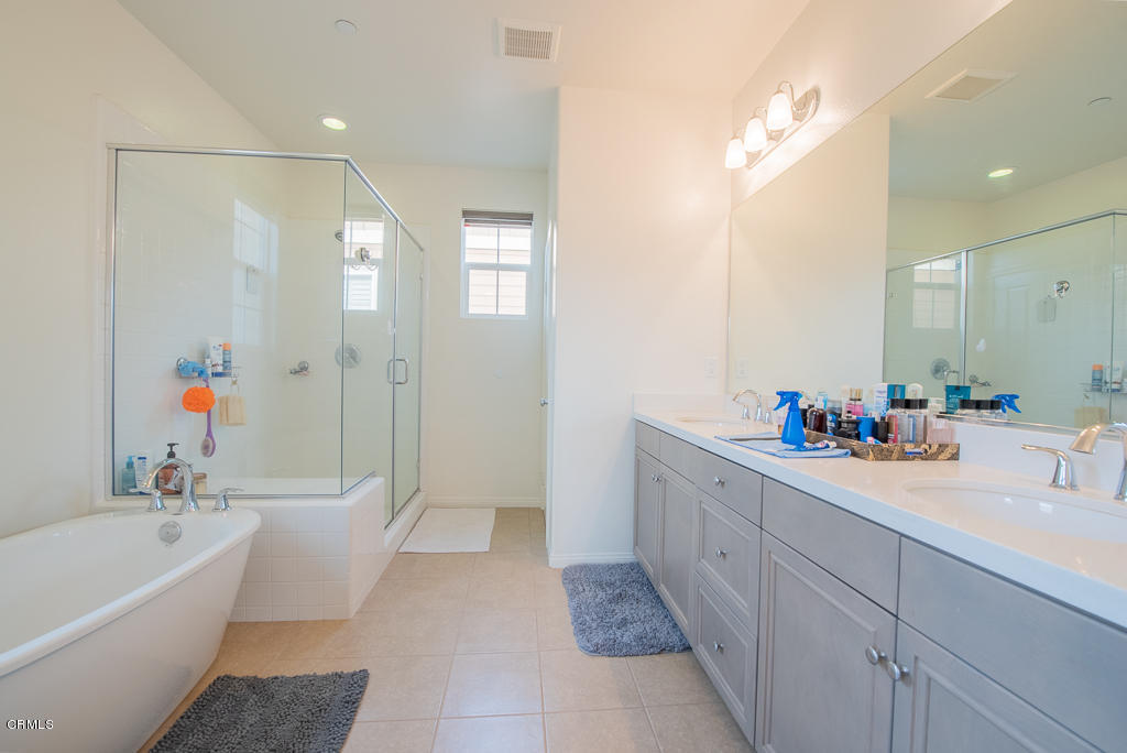 286 Stonegate Road Camarillo, CA 93010 - Photo 26 of 34 STONEGATE-19