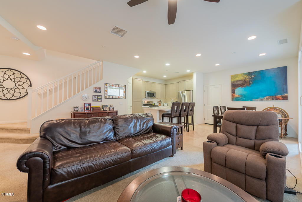 286 Stonegate Road Camarillo, CA 93010 - Photo 9 of 34 STONEGATE-5