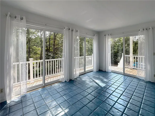 $579,000 | 82 Potter Hill Road, Westerly, RI 02891