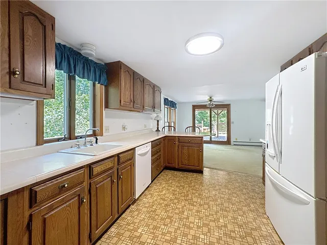 $579,000 | 82 Potter Hill Road, Westerly, RI 02891