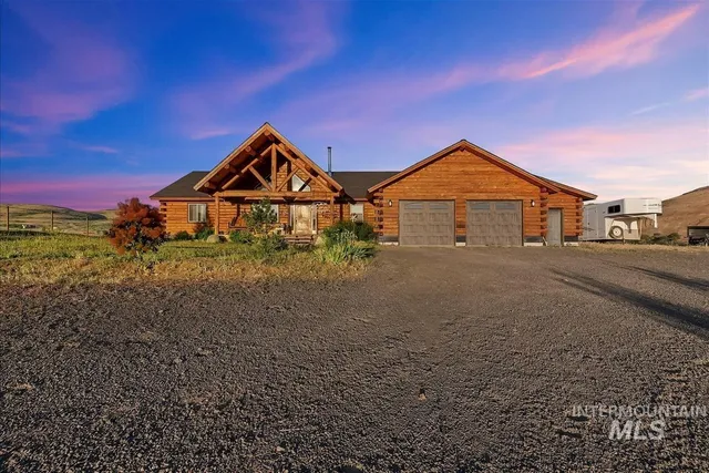 $1,759,000 | 1684 Stirrup Way, Council, ID 83612