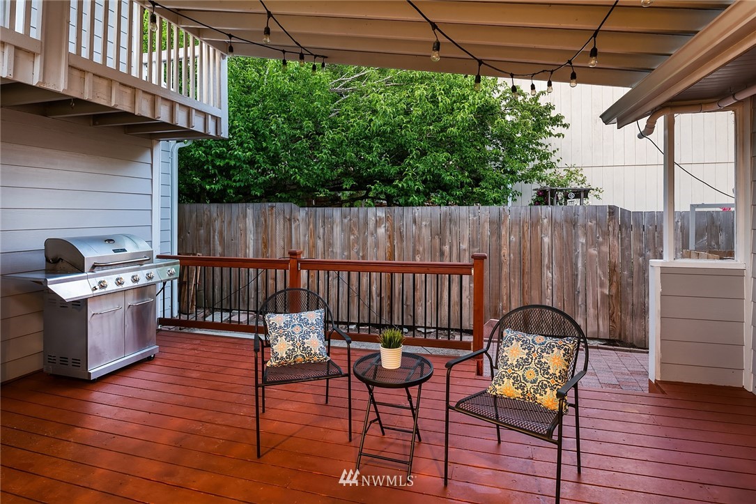 9509 217th Street Southwest Edmonds, WA 98020 - Photo 14 of 35 Gallery Image 14