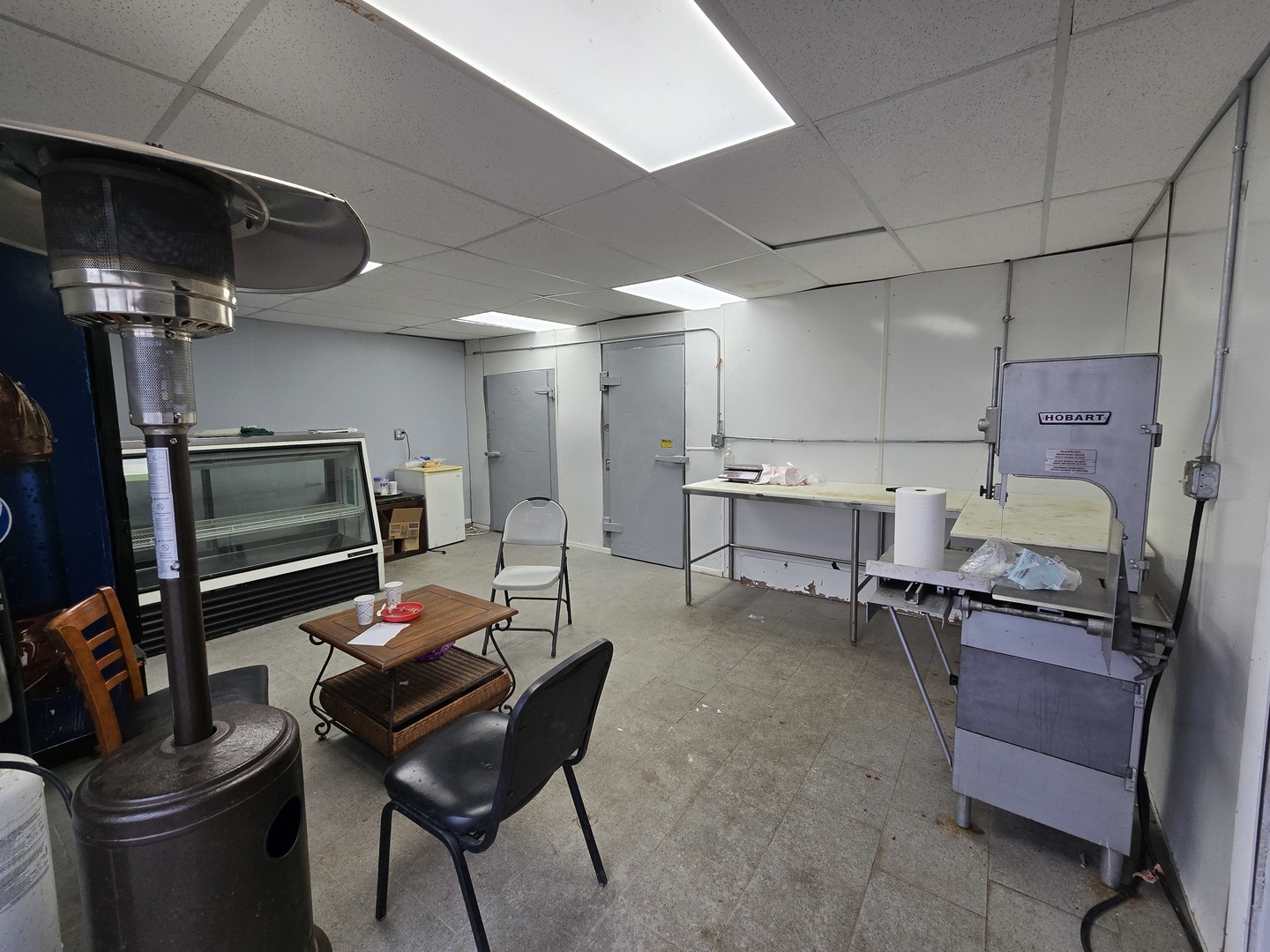 3303 East Exchange Street Crete, IL 60417 - Photo 21 of 38 a living room with furniture and a flat screen tv