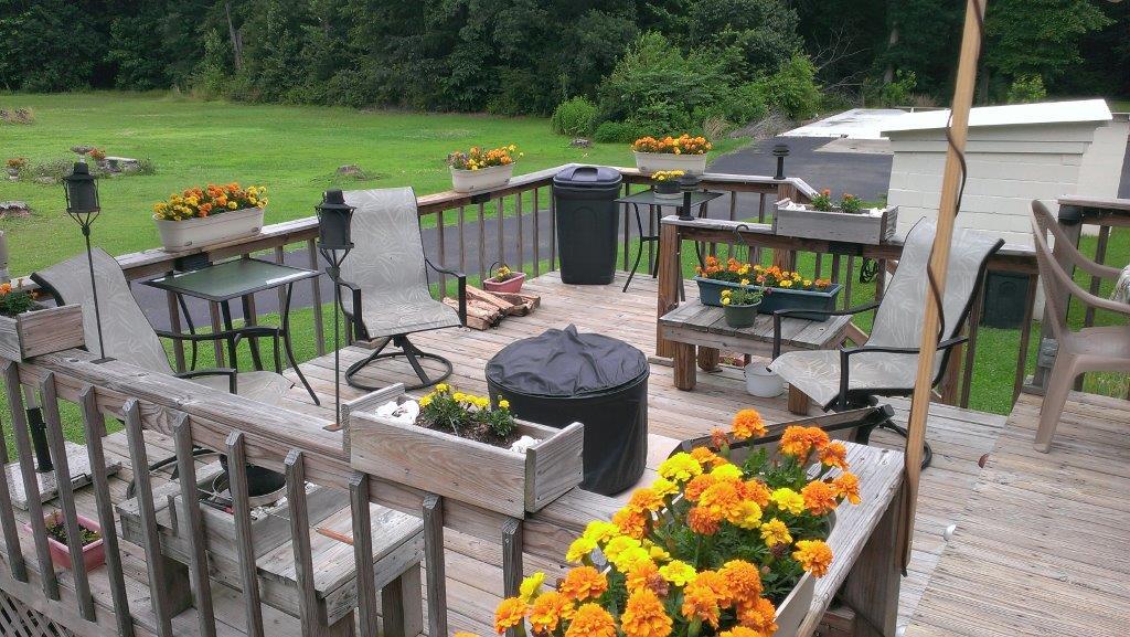 17 Town Road Fayetteville, TN 37334 - Photo 18 of 22 ELEVATED DECK FROM KITCHEN AND FAMILY ROOM