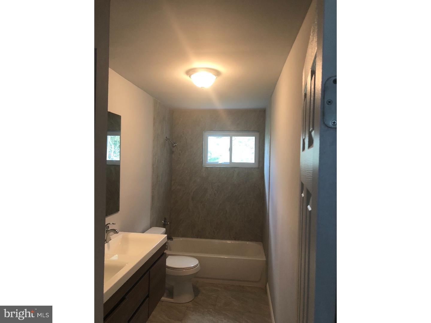 22 Capella Road Sewell, NJ 08080 - Photo 4 of 16
