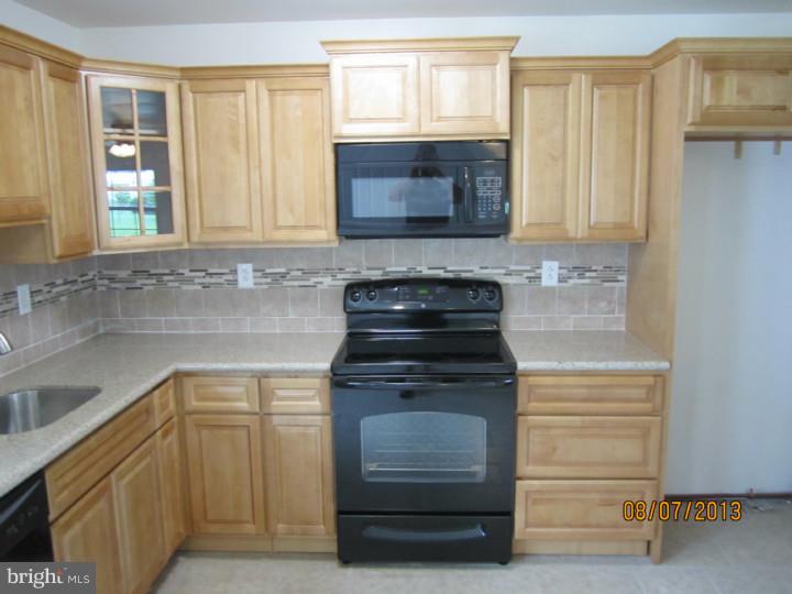 21 Gatewood Road Levittown, PA 19057 - Photo 5 of 22