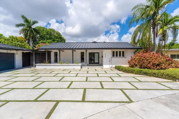 $19,950 | 20100 Northeast 20th Court, Miami, FL 33179