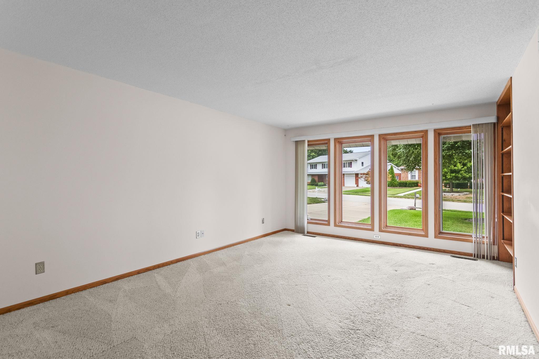 209 Prestwick Road Springfield, IL 62702 - Photo 23 of 31 Gallery Image 23