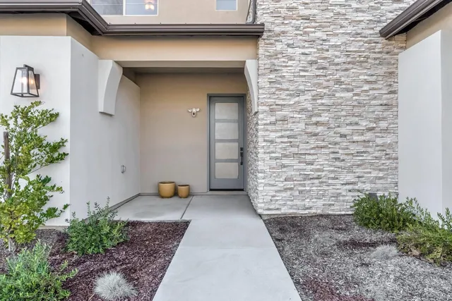 $885,000 | 1048 Treasure Hills Drive, Madera, CA 93636