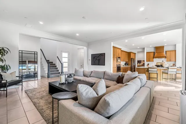 $885,000 | 1048 Treasure Hills Drive, Madera, CA 93636