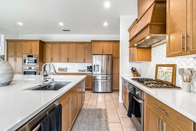 $885,000 | 1048 Treasure Hills Drive, Madera, CA 93636