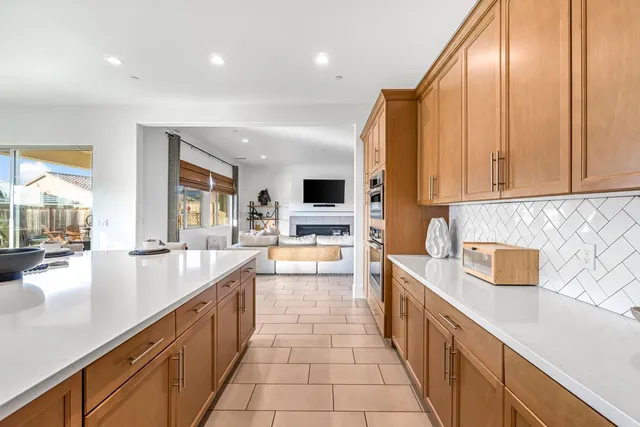 $885,000 | 1048 Treasure Hills Drive, Madera, CA 93636