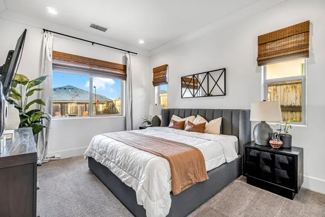 $885,000 | 1048 Treasure Hills Drive, Madera, CA 93636