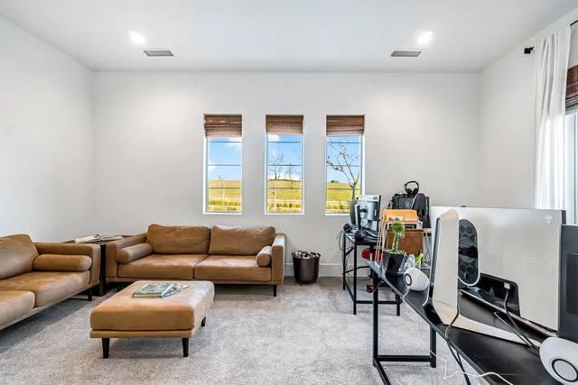 $885,000 | 1048 Treasure Hills Drive, Madera, CA 93636