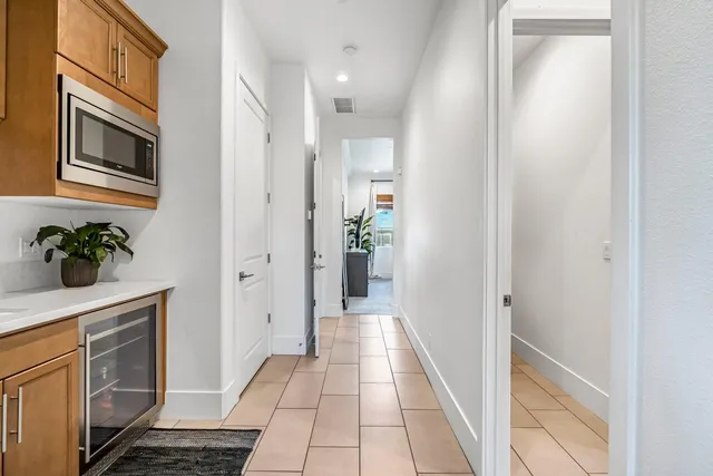 $885,000 | 1048 Treasure Hills Drive, Madera, CA 93636