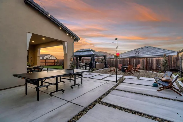 $885,000 | 1048 Treasure Hills Drive, Madera, CA 93636