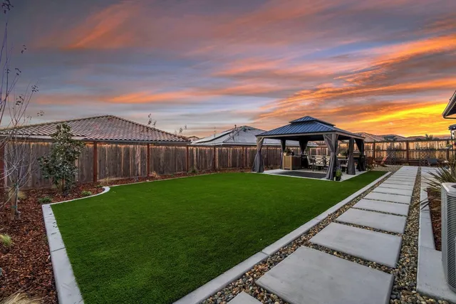 $885,000 | 1048 Treasure Hills Drive, Madera, CA 93636