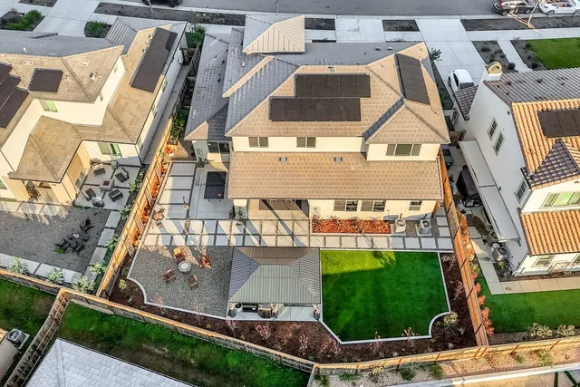 $885,000 | 1048 Treasure Hills Drive, Madera, CA 93636