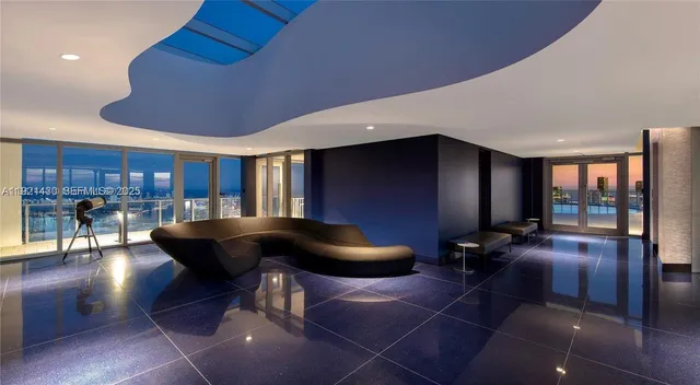 $1,350,000 | 851 Northeast 1st Avenue, Unit 4009, Miami, FL 33132