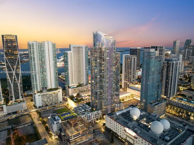 $1,350,000 | 851 Northeast 1st Avenue, Unit 4009, Miami, FL 33132